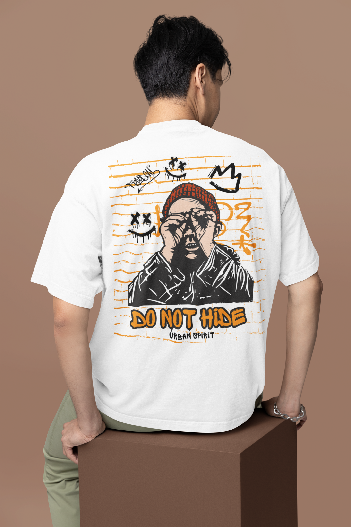Urban Spirit White Oversized Street Art T-Shirt